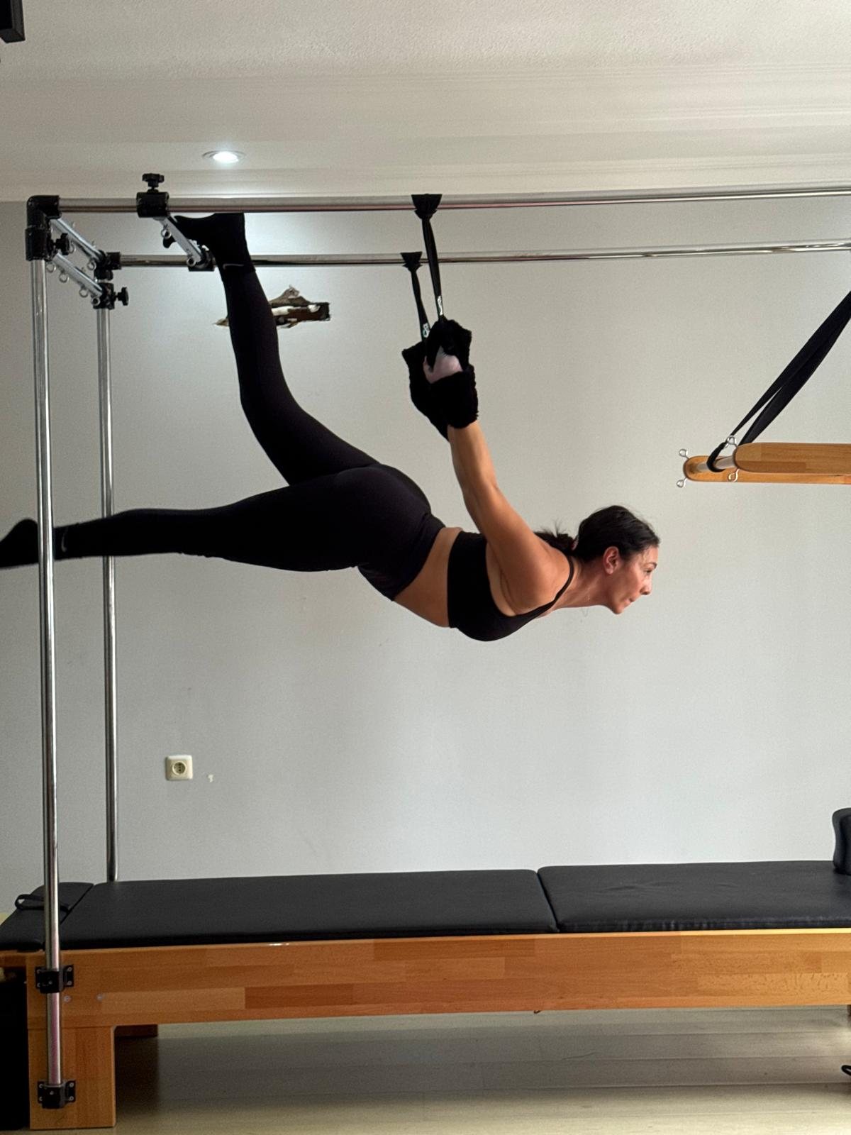 Luz de Liya Pilates Studio Instagram görseli - ders akışı